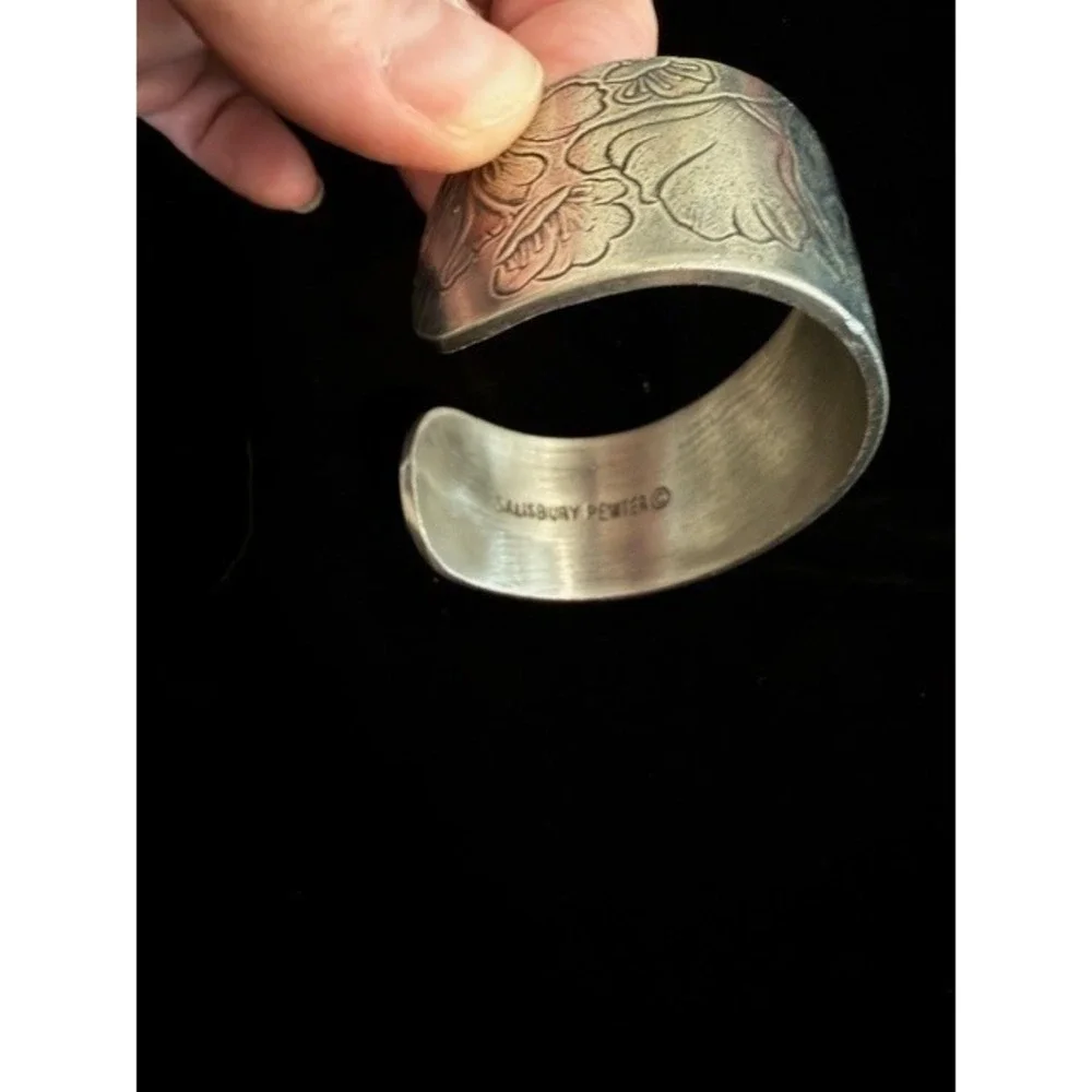 Vintage Salisbury Pewter August Poppy Flower of the Month cuff bracelet